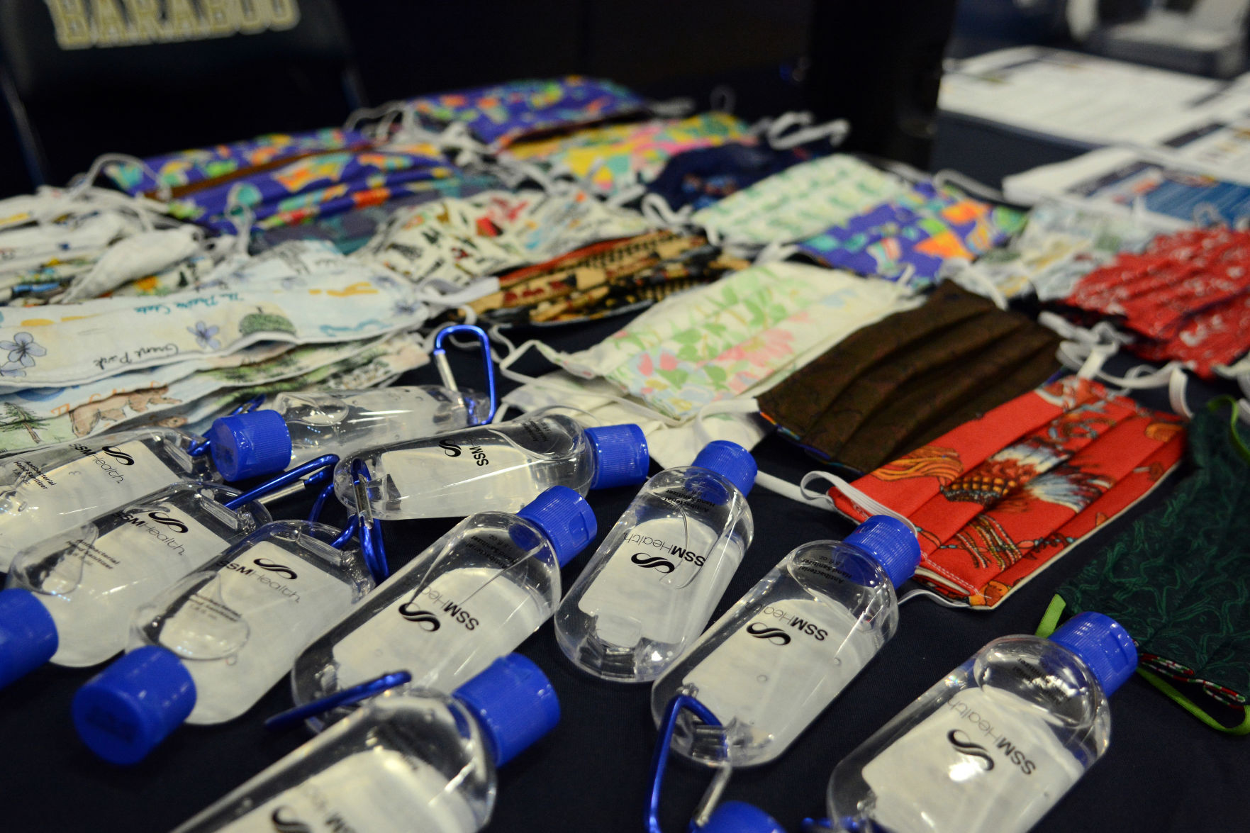 Baraboo High School hosts mass vaccination clinic
